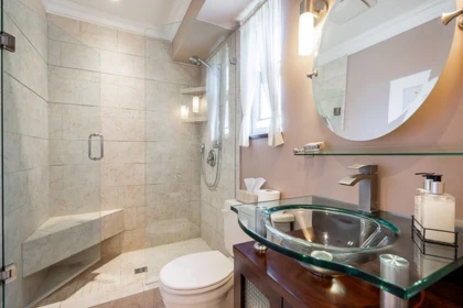 Guest Bathroom Photo of 1912 Mercer Avenue, Port Coquitlam, BC