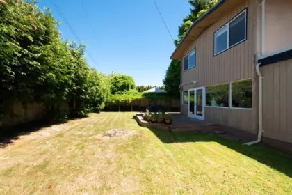 Front Yard Photo of 3411 Wardmore Place, Richmond, BC