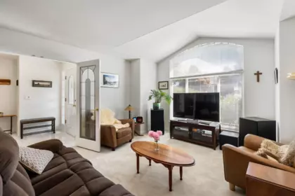 Breakfast Nook Photo of 18851 64a Avenue, Surrey, BC