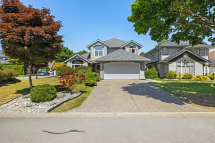 18851 64a Avenue, Surrey, BC, Surrey — Single Family Residence for sale