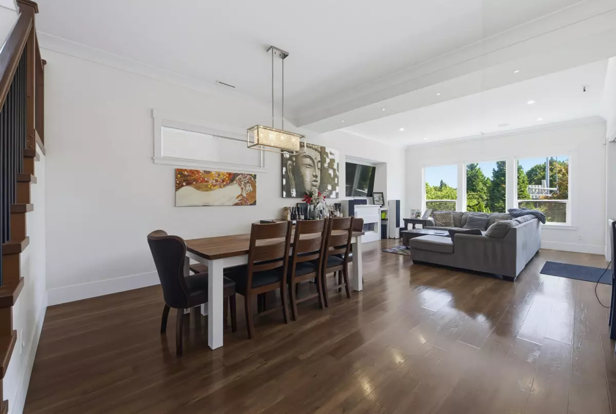 Family Room Photo of 15868 105a Avenue, Surrey, BC