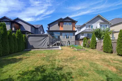 Loft / Bonus Room Photo of 15868 105a Avenue, Surrey, BC