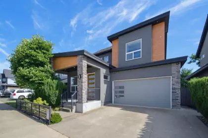 Playground / Recreational Area Near 15868 105a Avenue, Surrey, BC