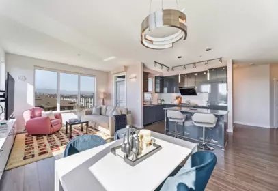 Kitchen Photo of 506 9366 Tomicki Avenue, Richmond, BC