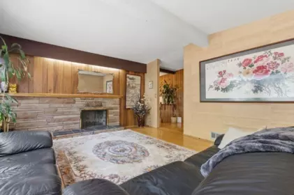 Kitchen Photo of 3055 Rosemont Drive, Vancouver, BC