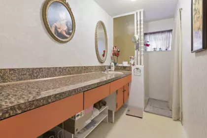 Powder Room Photo of 3055 Rosemont Drive, Vancouver, BC