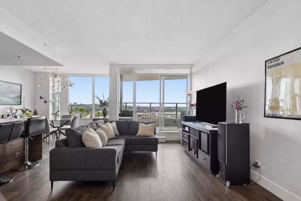Living Room Photo of 2303 1550 Fern Street, North Vancouver, BC