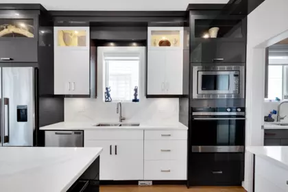 Kitchen Photo of 23072 Cliff Avenue, Maple Ridge, BC