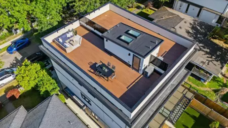 Outdoor Patio Photo of 3 4963 Chester Street, Vancouver, BC