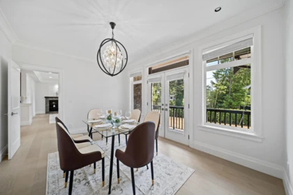 Kitchen Island Photo of 13101 14 Avenue, Surrey, BC