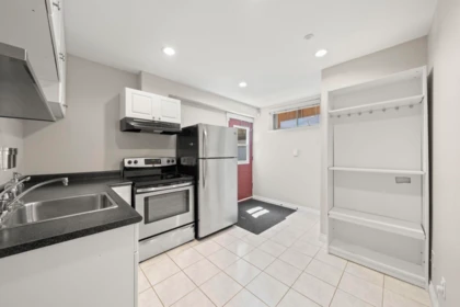 Mudroom Photo of 1252 E 11th Avenue, Vancouver, BC