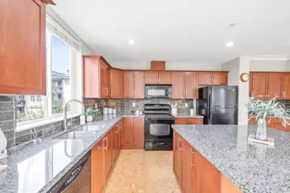 308 5430 201 Street, Langley, BC, Langley — Apartment/Condo for sale