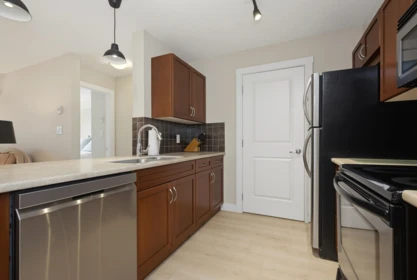 306 2038 Sandalwood Crescent, Abbotsford, BC, Abbotsford — Apartment/Condo for sale