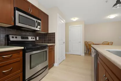 Kitchen Island Photo of 306 2038 Sandalwood Crescent, Abbotsford, BC