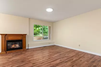 Primary Bedroom Photo of 19 3350 Elmwood Drive, Abbotsford, BC