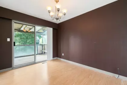Breakfast Nook Photo of 46144 Clare Avenue, Chilliwack, BC