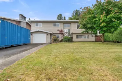 46144 Clare Avenue, Chilliwack, BC, Chilliwack — Single Family Residence for sale