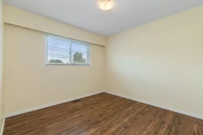 Mudroom Photo of 46144 Clare Avenue, Chilliwack, BC