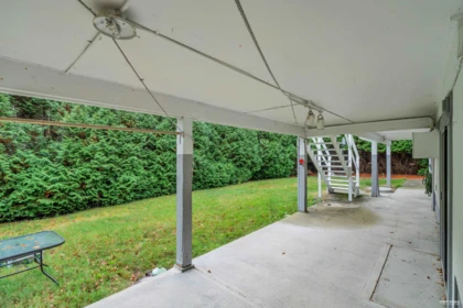 Front Yard Photo of 4380 Woodcrest Road, West Vancouver, BC