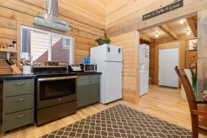 Mudroom Photo of HG160 71350 Old Hope Princeton Highway, Hope, BC