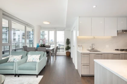 Kitchen Island Photo of 709 8160 Mcmyn Way, Richmond, BC