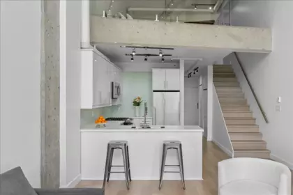 Kitchen Photo of 309 27 Alexander Street, Vancouver, BC