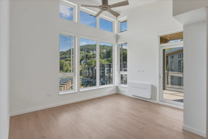 Breakfast Nook Photo of 621 1500 Scott Crescent, Squamish, BC