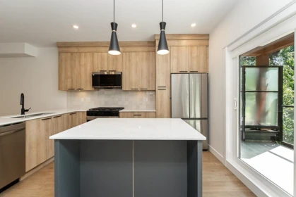 Kitchen Island Photo of 9 10527 155 Street, Surrey, BC