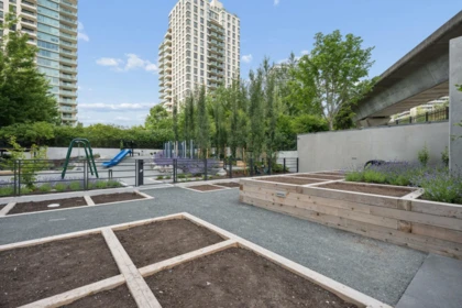 Garden / Landscaping Photo of 1506 2135 Springer Avenue, Burnaby, BC