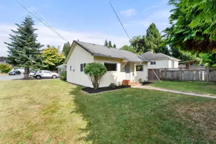 Front Yard Photo of 9570 Victor Street, Chilliwack, BC