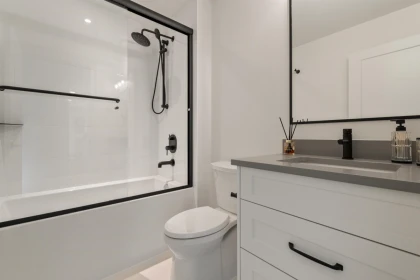 Backyard Photo of 206 120 Esplanade Avenue, Harrison Hot Springs, BC