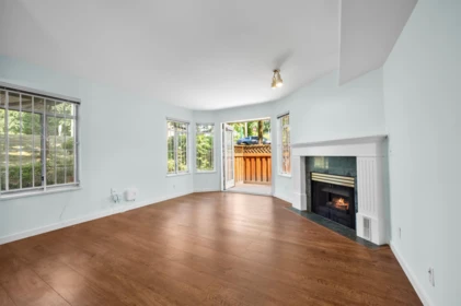 Kitchen Island Photo of 56 7188 Edmonds Street, Burnaby, BC