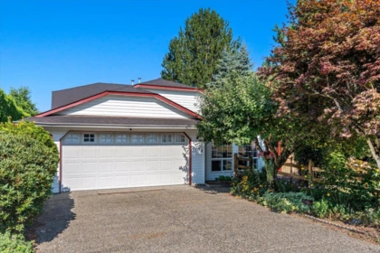 5709 Stonehaven Street, Chilliwack, BC, Chilliwack — Single Family Residence for sale