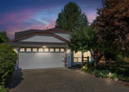 5709 Stonehaven Street, Chilliwack, BC