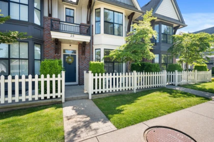 25 33460 Lynn Avenue, Abbotsford, BC, Abbotsford — Townhouse for sale