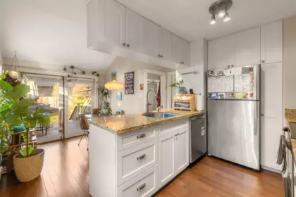Kitchen Island Photo of 612 E 4th Street, North Vancouver, BC