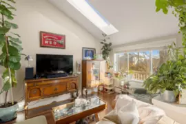 612 E 4th Street, North Vancouver, BC