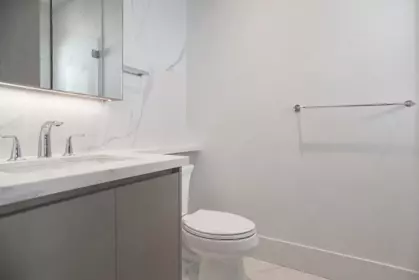 Powder Room Photo of 3586 W 42nd Avenue, Vancouver, BC