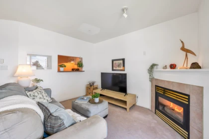 206 245 St. Davids Avenue, North Vancouver, BC, North Vancouver — Apartment/Condo for sale