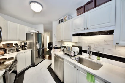 105 6188 Patterson Avenue, Burnaby, BC, Burnaby — Apartment/Condo for sale