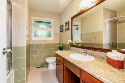 Basement Recreation Room Photo of 13475 113 Avenue, Surrey, BC