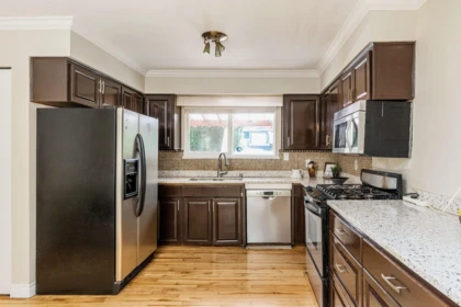 Breakfast Nook Photo of 13475 113 Avenue, Surrey, BC
