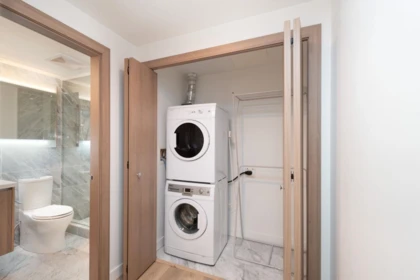 Hot Tub / Spa Photo of 6556 Nelson Avenue, Burnaby, BC
