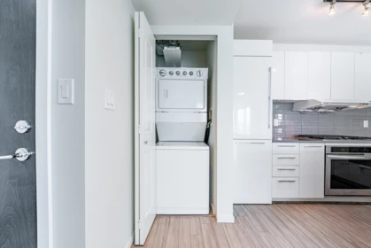 Guest Bathroom Photo of 1005 6658 Dow Avenue, Burnaby, BC