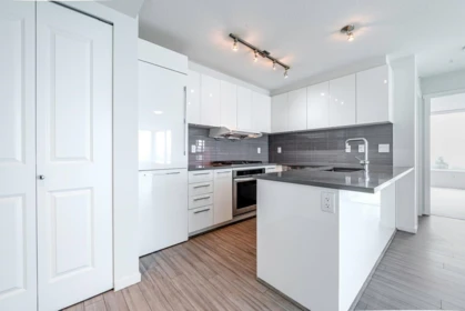 Kitchen Island Photo of 1005 6658 Dow Avenue, Burnaby, BC