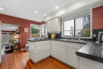 Kitchen Photo of 9560 Glendower Drive, Richmond, BC