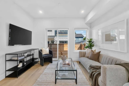 3 550 Kaslo Street, Vancouver, BC, Vancouver — Half Duplex for sale