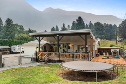 53829 Mcgregor Road, Rosedale, BC, Rosedale — Single Family Residence for sale