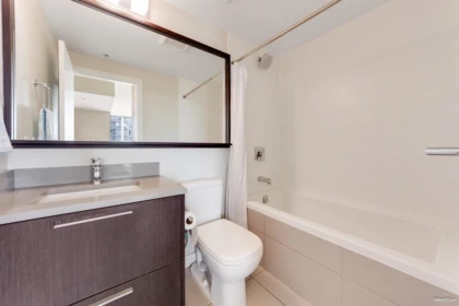 Primary Bathroom Photo of 1908 2975 Atlantic Avenue, Coquitlam, BC