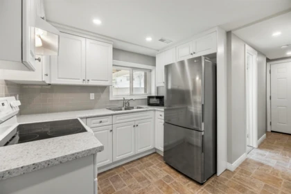 Mudroom Photo of 2454 Aladdin Crescent, Abbotsford, BC